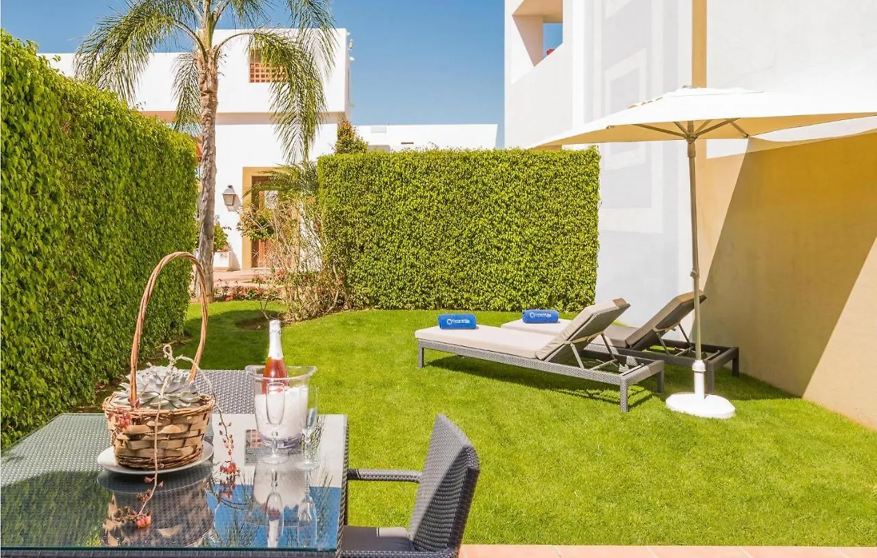 Beautiful Apartment In Estepona With Wifi